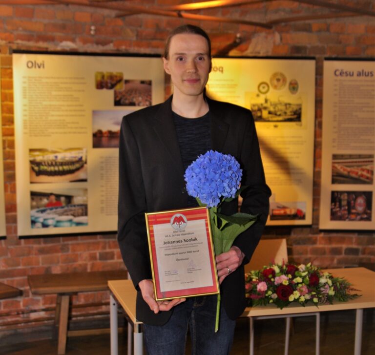 A. Le Coq tunnustas 3000-eurose stipendiumiga Tartu KHK õpetajat